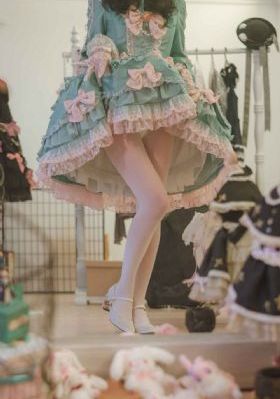 超自然9人组-中英字幕免费观看最新